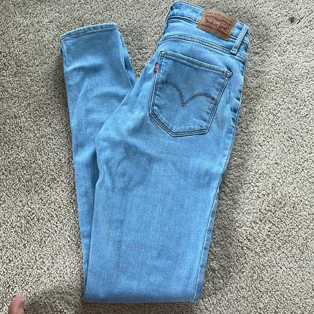 Levi high rise skinny jeans